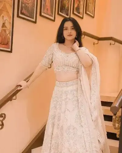 Escort Champawat
